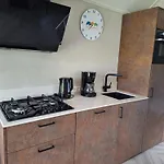 Alpstuga Woodlonge Tinyhouse *