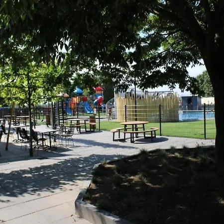 Chalet Woodlonge Tinyhouse Lathum